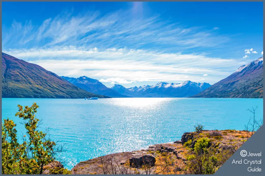 Photo of lake, mountains, and glacier in Patagonia